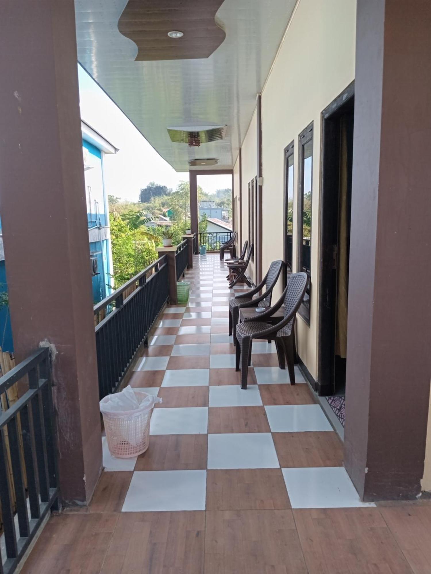 De Credo Hotell Labuan Bajo Eksteriør bilde
