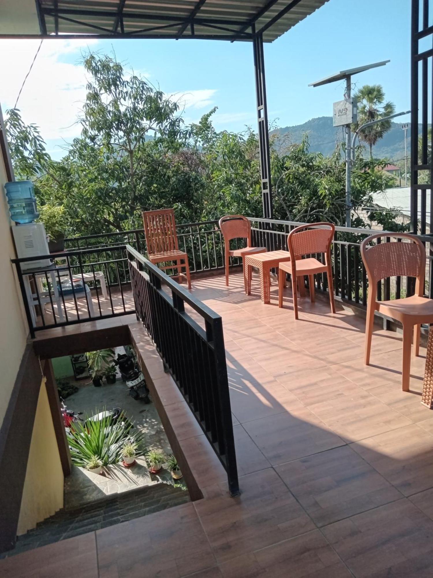De Credo Hotell Labuan Bajo Eksteriør bilde